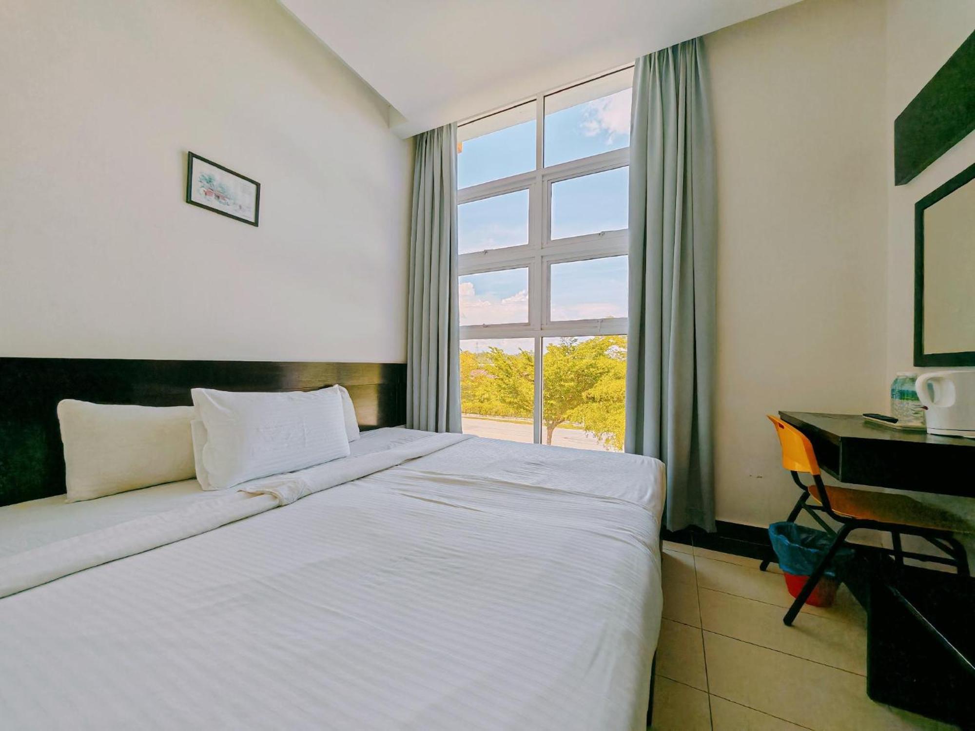 Citrine Hotel Seri Iskandar Extérieur photo