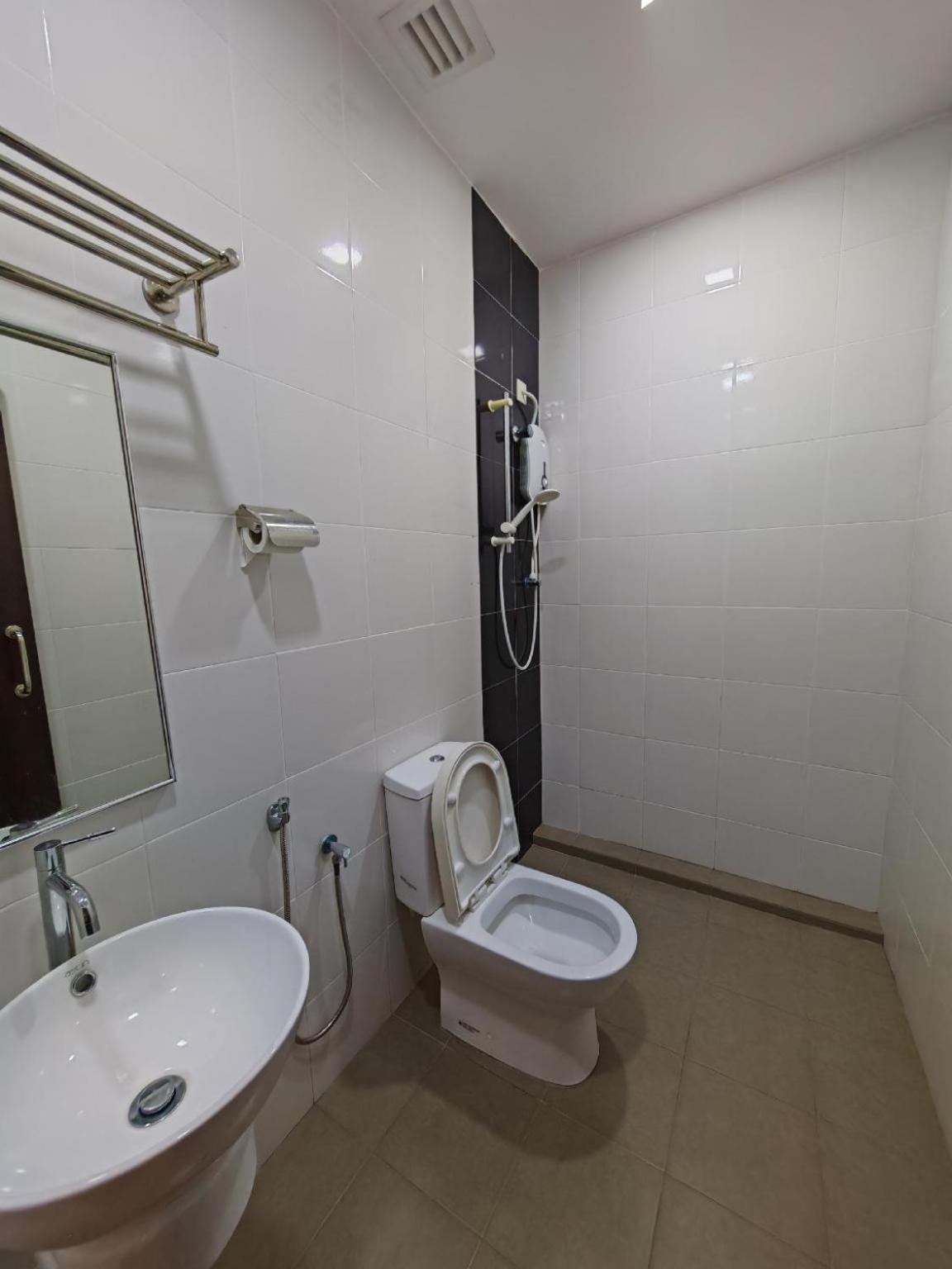 Citrine Hotel Seri Iskandar Extérieur photo