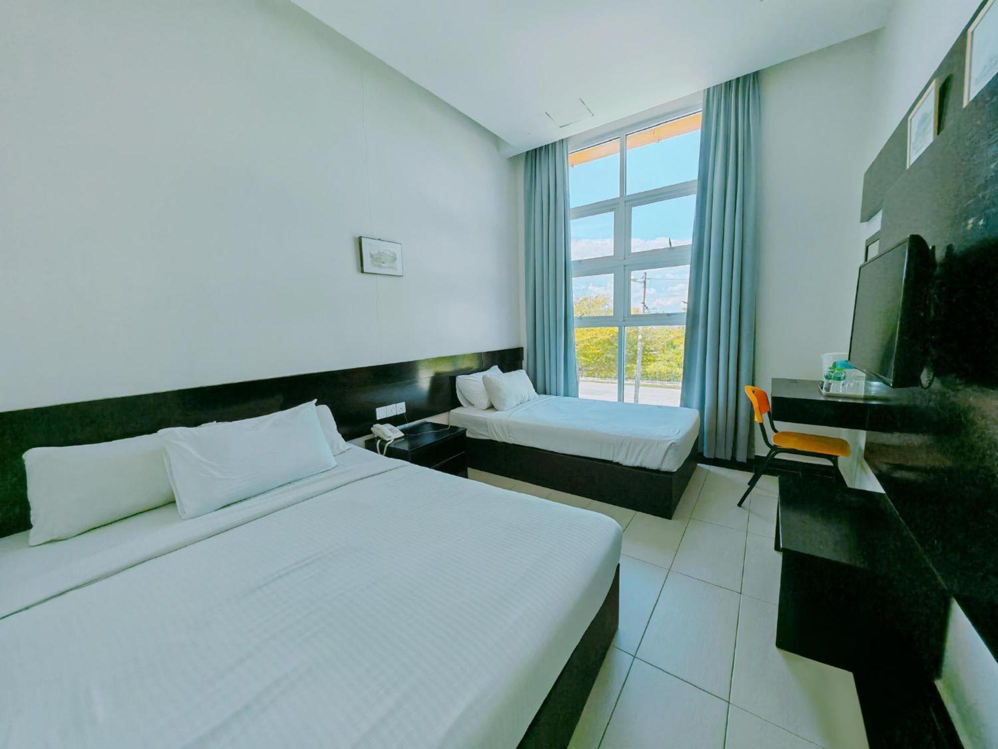 Citrine Hotel Seri Iskandar Extérieur photo